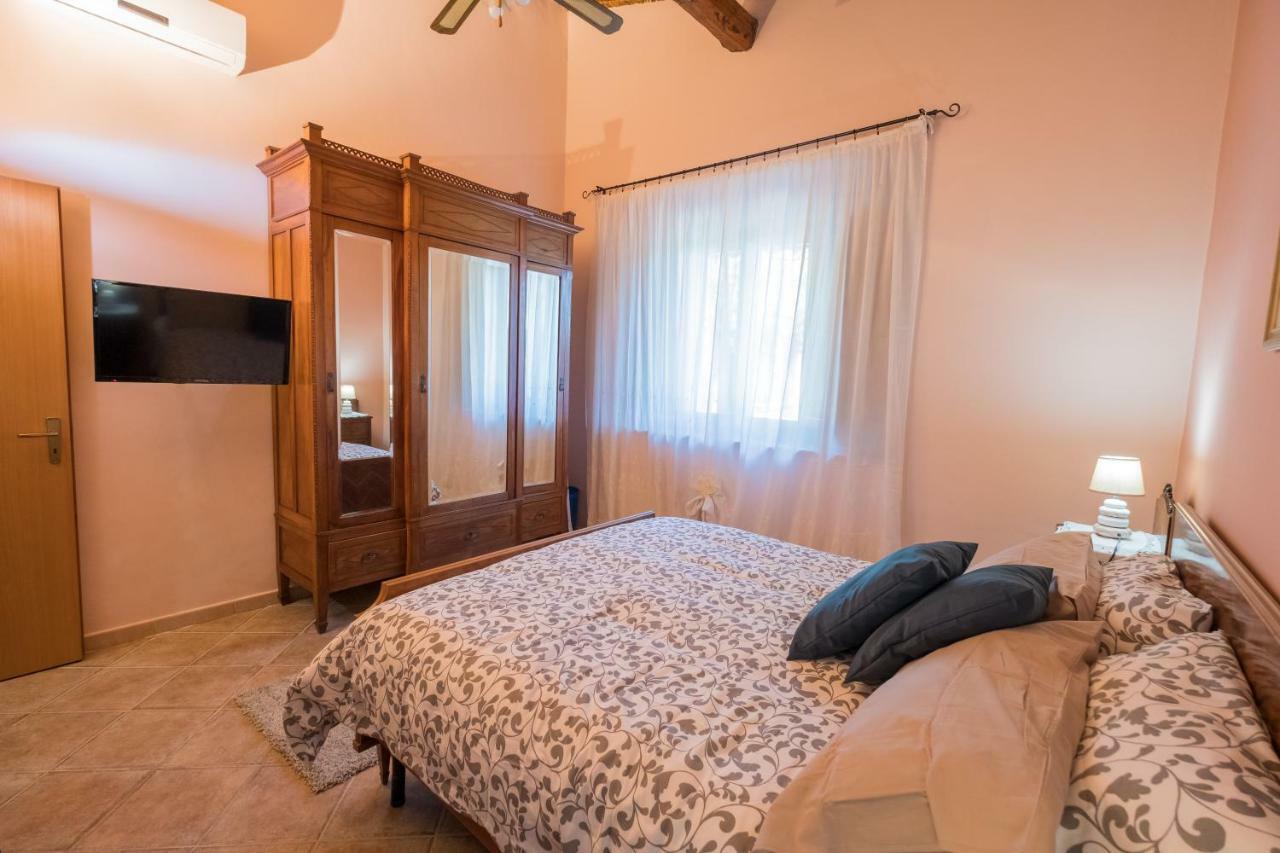 Villa Marinella Аугуста Екстериор снимка